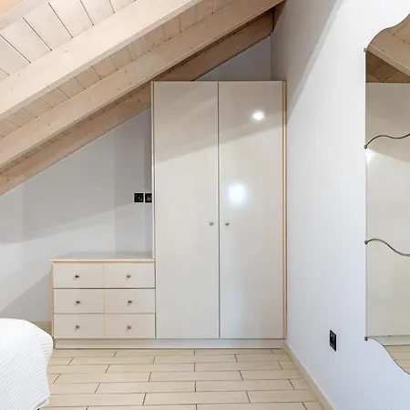 De Bosset 2 Apartment